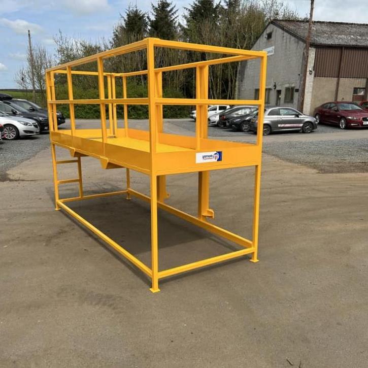 3m x 1.25m Access Platform c/w 1m extension